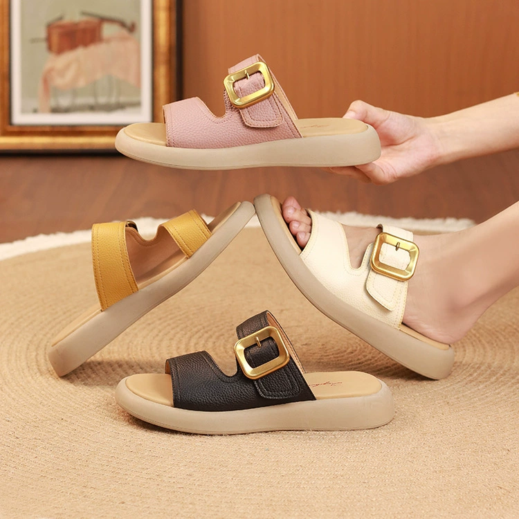 Мягкая кожа босоножки женские ретро нишевые 2023 новые летние студенты корейские спортивные тяжелые пляжные тапочки