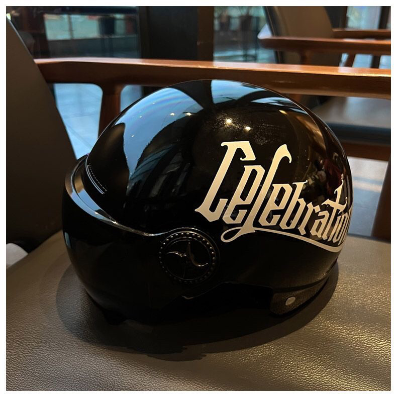 Newly certified safety helmet for electric motorcycles and scooters, suitable for men and women in all seasons, summer safety helmet, national standard, sun protection half helmet