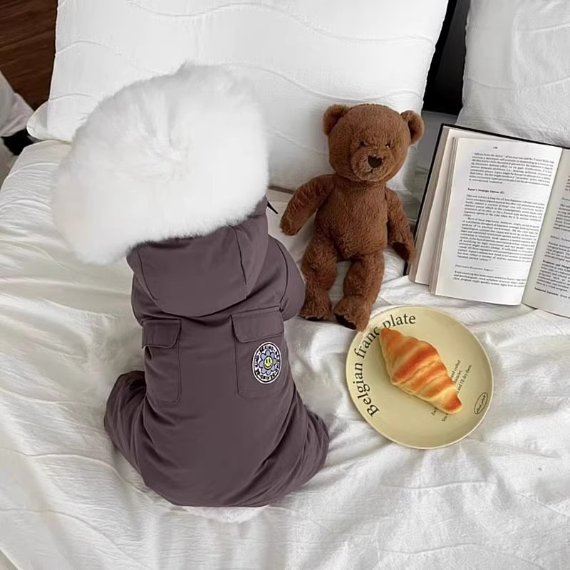 Otoño y invierno para perros pequeños y medianos amigables con flores de sol con capuzas de cuatro patas de algodón para gatos gruesos y cálidos ropa de mascotas