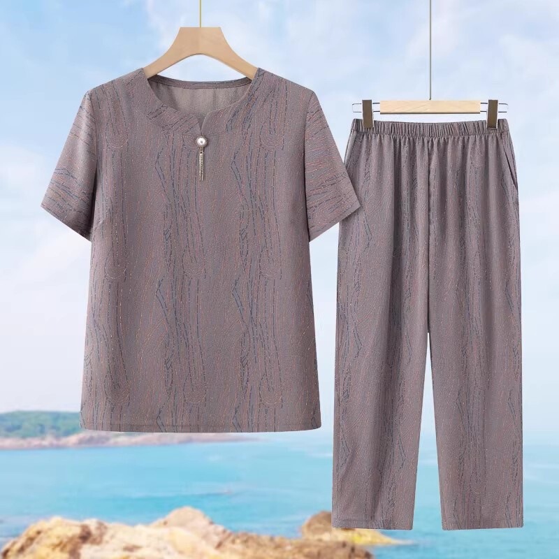 Summer Outfit Set for Middle-Aged and Elderly Women, Short-Sleeve T-Shirt, Stylish Mom's Summer Two-Piece Set, Loose-Fitting Clothing for Seniors