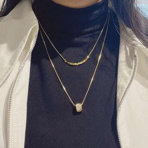 Luxurious ultra-shiny square double-layer stacked necklace for women, light luxury micro-inlaid zircon small waist clavicle chain, elegant and trendy