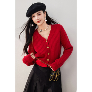 Real Shot of 2024 Autumn and Winter New Fashion Elegant Versatile Knitwear Large V Neck Stripesd Gentle Red Top for Women