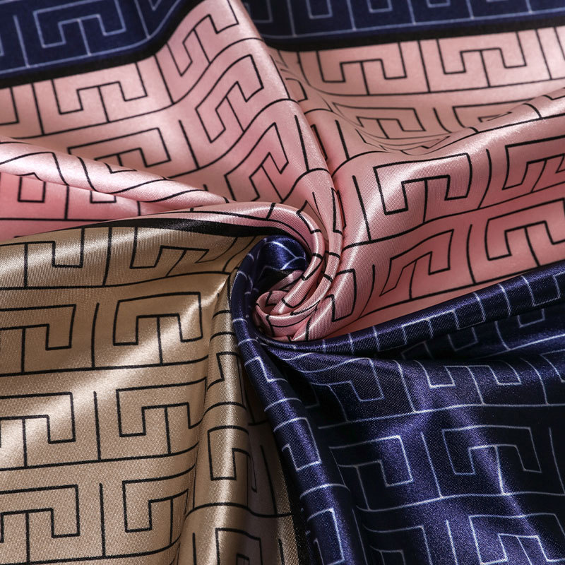 Foulard in seta geometrico grande quadrato hijab sciarpa donna_voghion.com