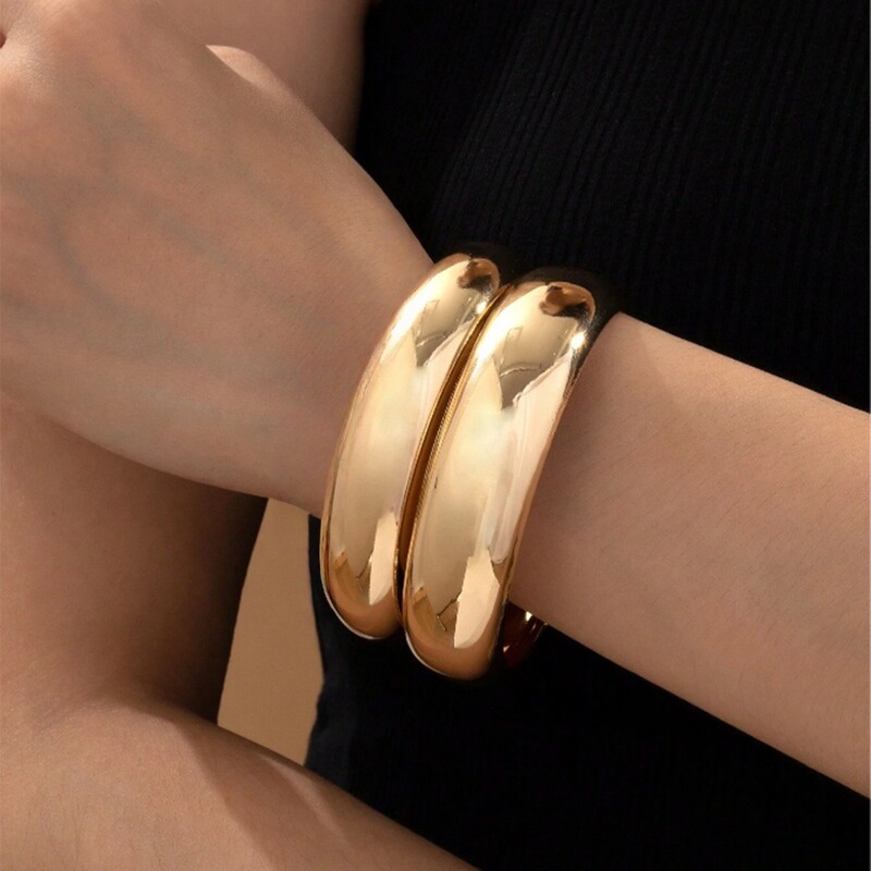 Factory Direct Sale Gold and Silver Plain Rings Large, Medium, Small Sizes Personalized Wide Bracelets Stackable European and American Cross-Border Popular Items