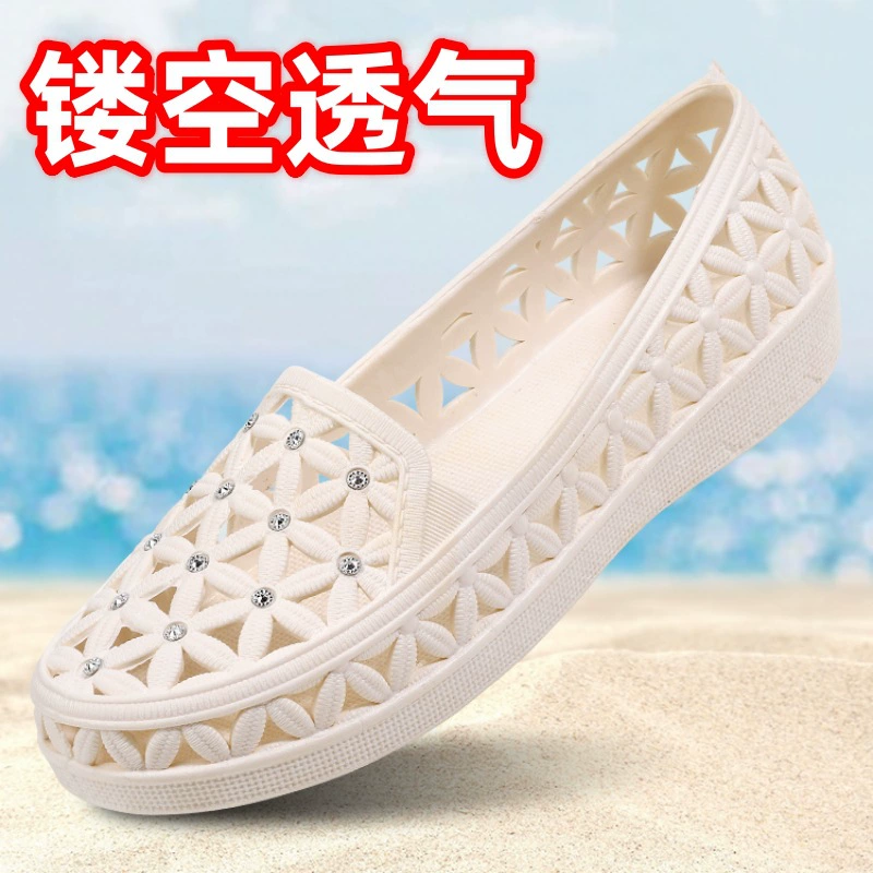 2026 Новый Croc Shoes Dropshipping Летние сандалии Женские плоские сандалии Мамина обувь для среднего и пожилого возраста