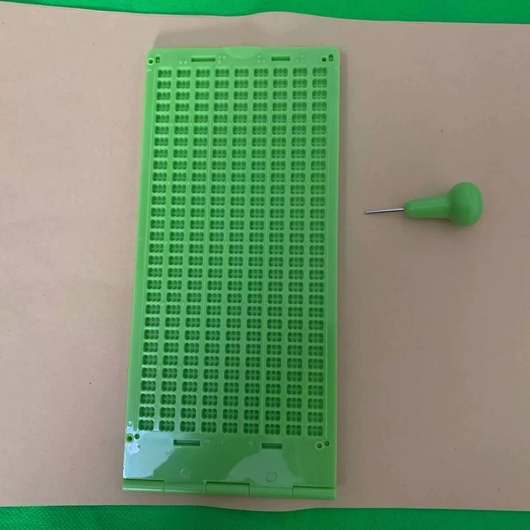 9 линий 28 квадратная слепая пластина Брайля письменная доска с ручкой слепые учебные материалы с ручкой пластиковые зеленые вспомогательные принадлежности