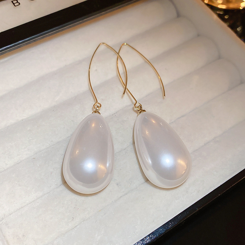 Pendientes de gancho con perlas de imitación en forma de gota de agua, estilo retro simple, moda francesa, versátiles, elegantes, de alta gama para mujer.