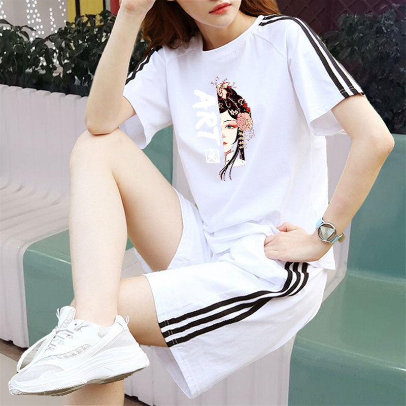 흰색 정장 오르간