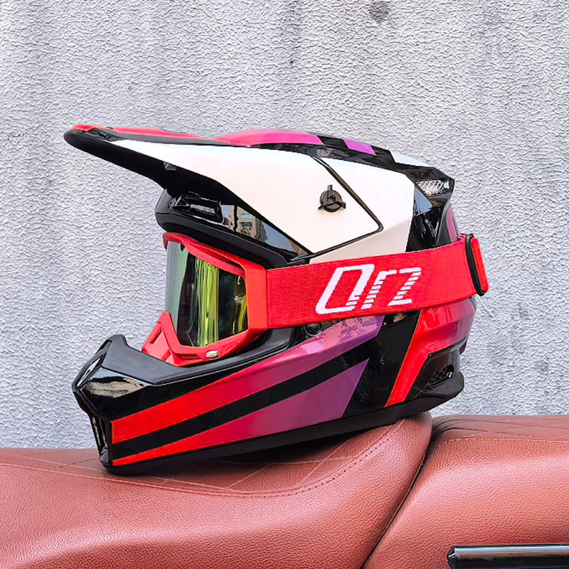 Casco todoterreno Casco de coche eléctrico Casco de rally para hombres y mujeres Casco de batería de descenso de velocidad de bicicleta de montaña Casco completo ORZ