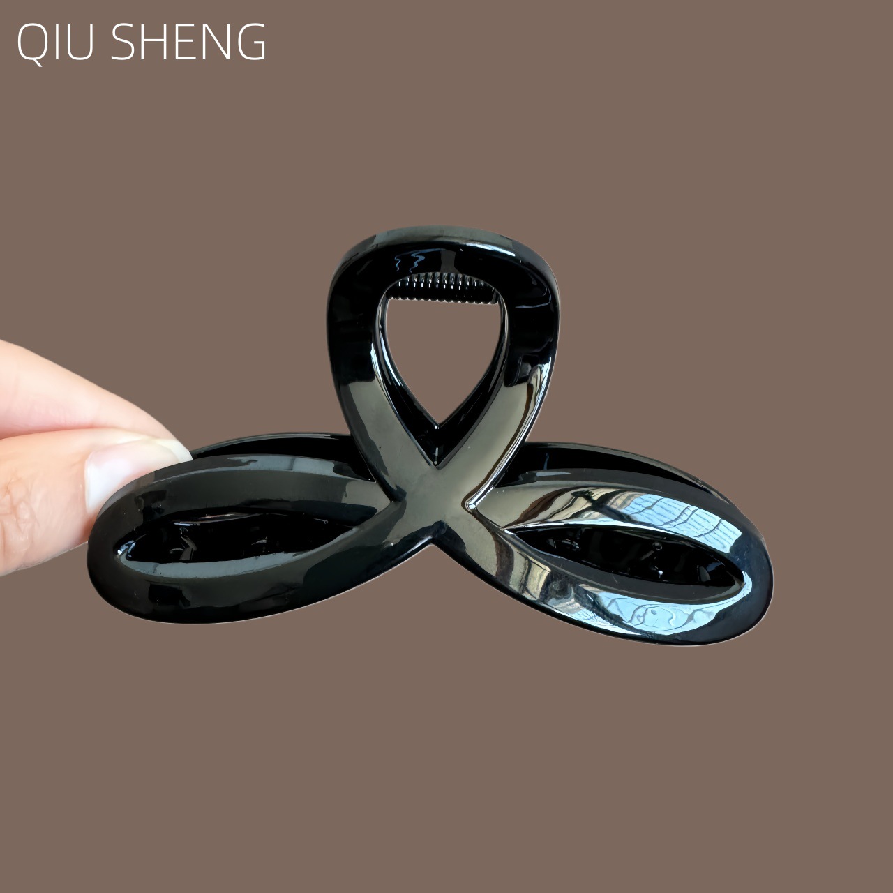 Nuevo diseño simple tamaño medio 8 caracteres clip para el cabello adornamiento de cabello arco de mariposa transparente de color sólido detrás de la cabeza clip de captura de pez clip