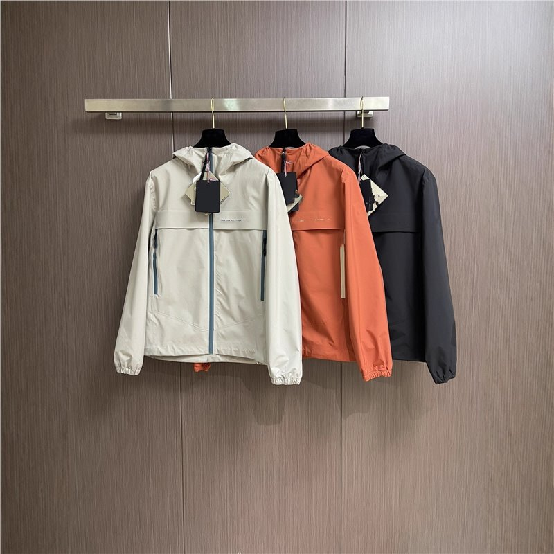 High-Quality m Brand 2025 New Hard-Shell Windproof Waterproof Jacket Fashion Versatile Style in Stock