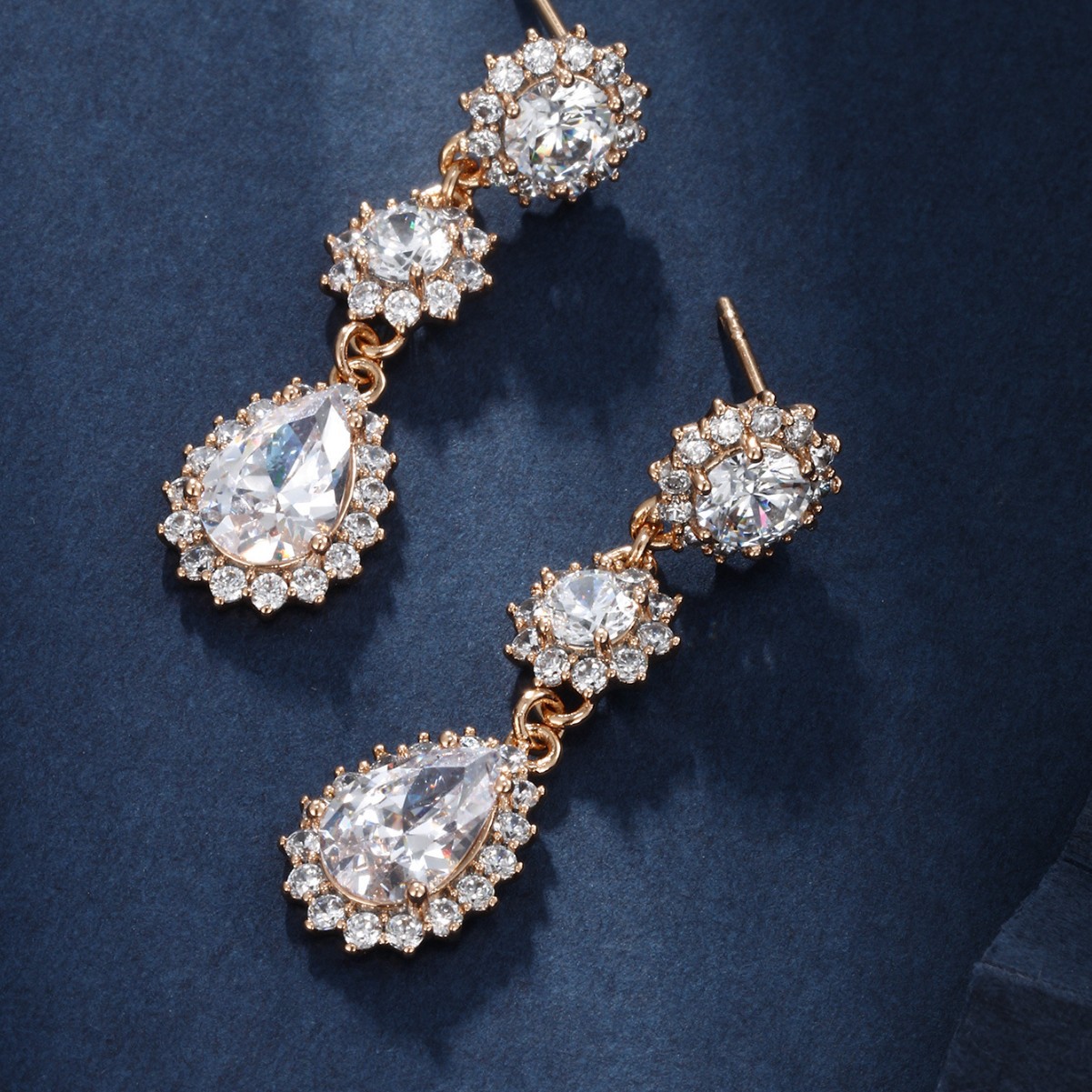 Xupe joyería europea y americana nueva gota de agua pendientes de circón super brillante nupcial boda pendientes mujer romántica boda pendientes