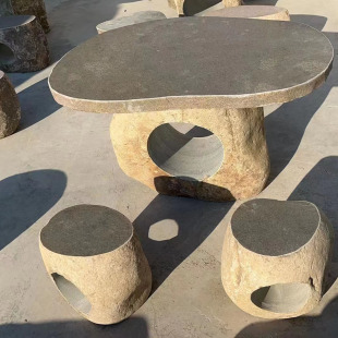 Դ�^�S��ʯ��ʯ��ʯ��һ���ĵ�ͥԺ���@�¹�ʯ������ʯ�����Δ[��