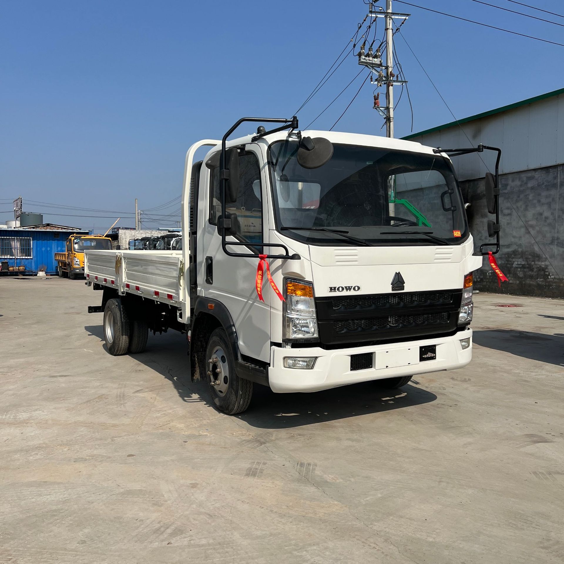 Export Howo 10-Ton Small Light Truck, Refurbished Light-Duty Garbage Dump Truck, 4X2 Light-Duty Rear-Dump Truck