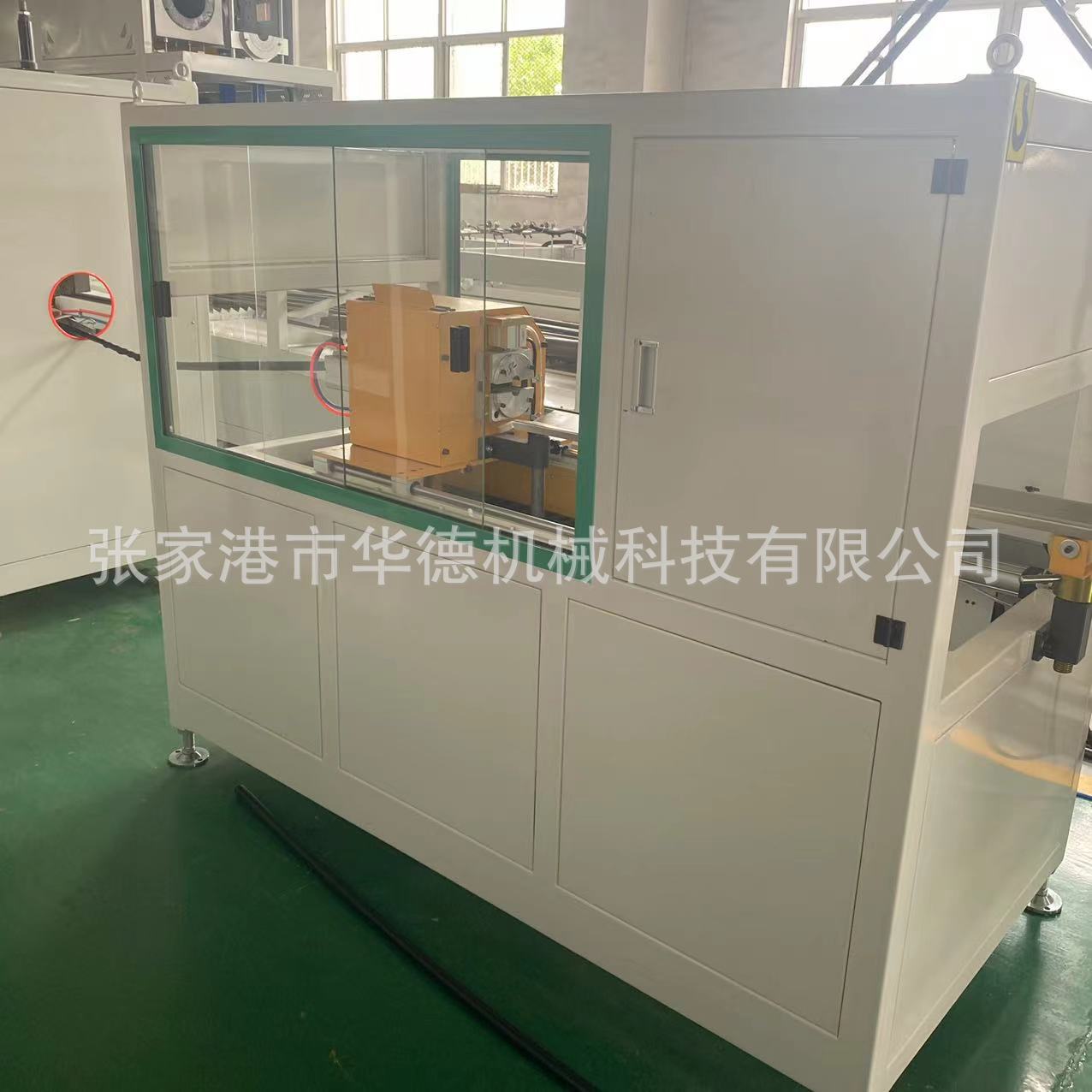 高速HDPE管材生產(chǎn)線 高速HDPE管材生產(chǎn)線