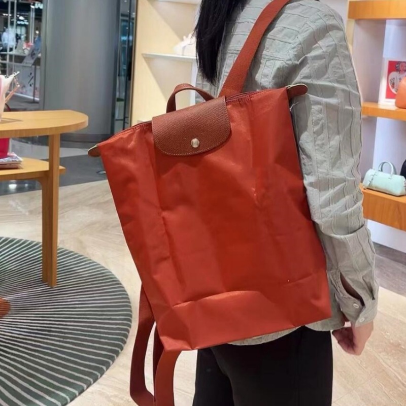 New backpack chestnut color