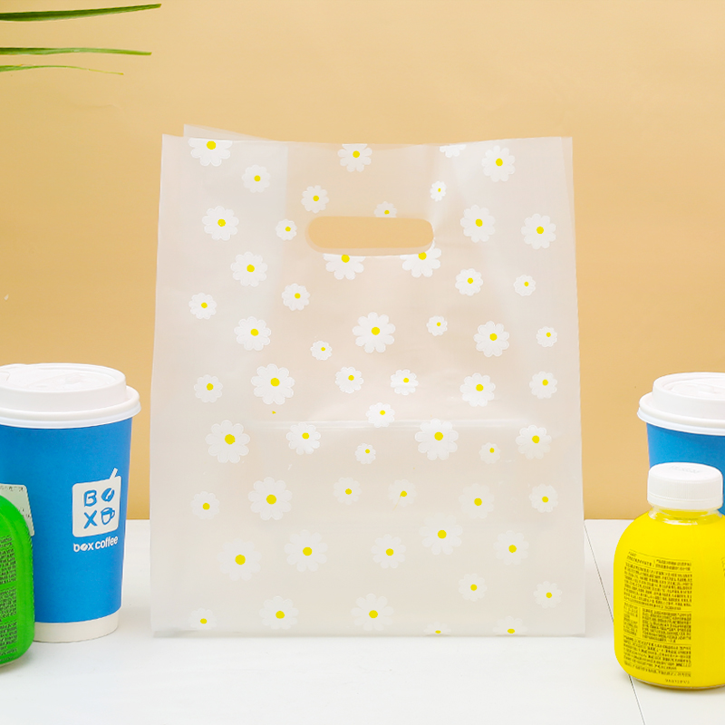 Bagos de postres horneados grandes y medianos, ensalada, pan, comida y bebida para llevar, embalaje de plástico, bolsas de goma de mano