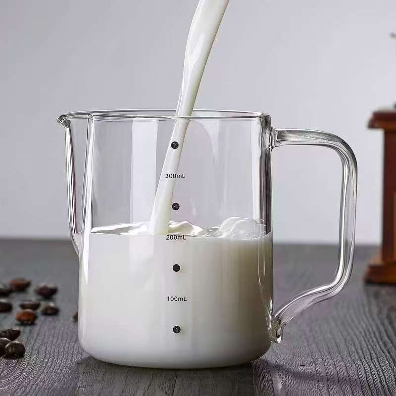 Wholesale Transparent Latte Art Cup Glass with Scale, Special Cup for Frothing Milk, Coffee Latte Art Pitcher, Kitchen Spout Measuring Cup