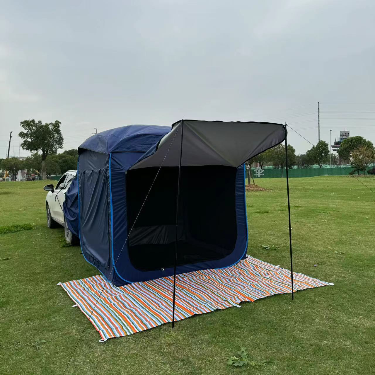 Outdoor car-mounted tent, SUV rear camping tent, double-layer rainproof and sunproof, portable, quick-open Oxford cloth sunshade