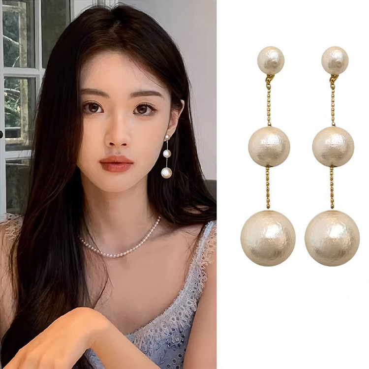 Cotton fashionable elegant earrings pearl for face sculpting