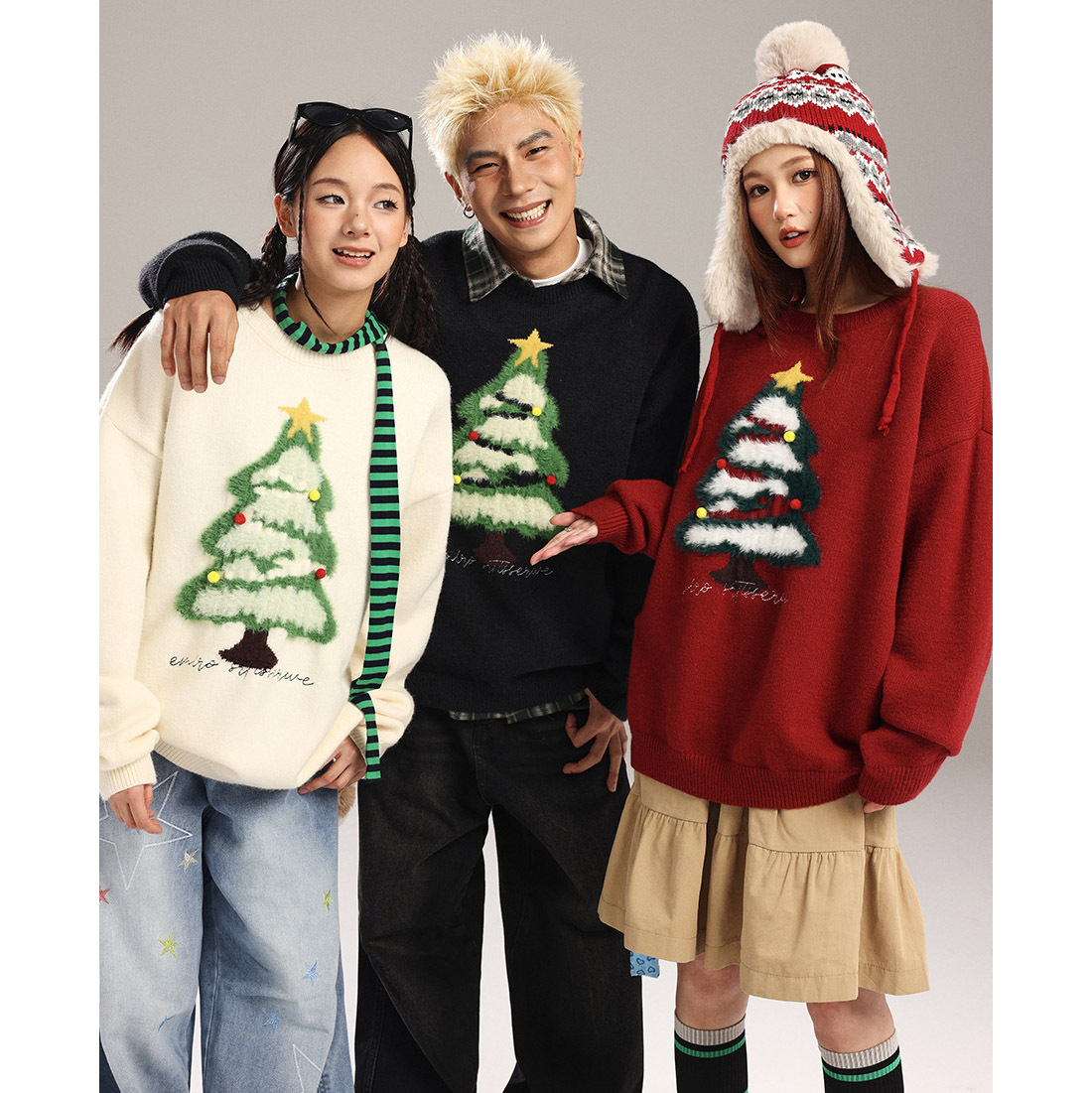 Explosiones transfronterizas de tamaño europeo de tamaño grande atmósfera de árbol de Navidad camisetas de punto suéter toallas de hombre bordadas tridimensionales otoño y invierno fábrica al por mayor