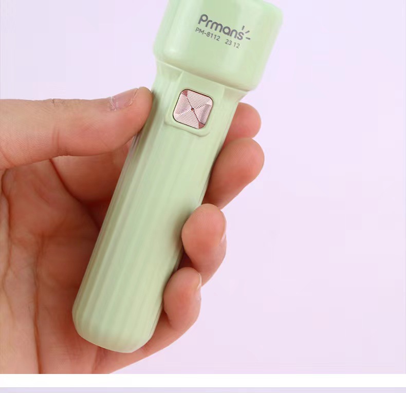 Mini Strong Light Flashlight with Long Battery Life, Rechargeable, Long-Range, Ultra-Bright, Suitable for Students, Outdoor, Dormitory, Home Use, Convenient and Portable