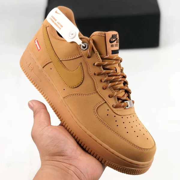 Supreme wheat color
