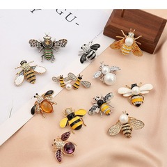 跨境新款簡約琺瑯水鑽蜂蜜胸針女小眾高級感別針diy昆蟲西裝配飾