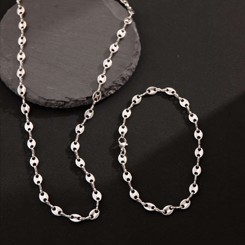 Herrhalsband i rostfritt stål med kaffebönskedja_voghion.com