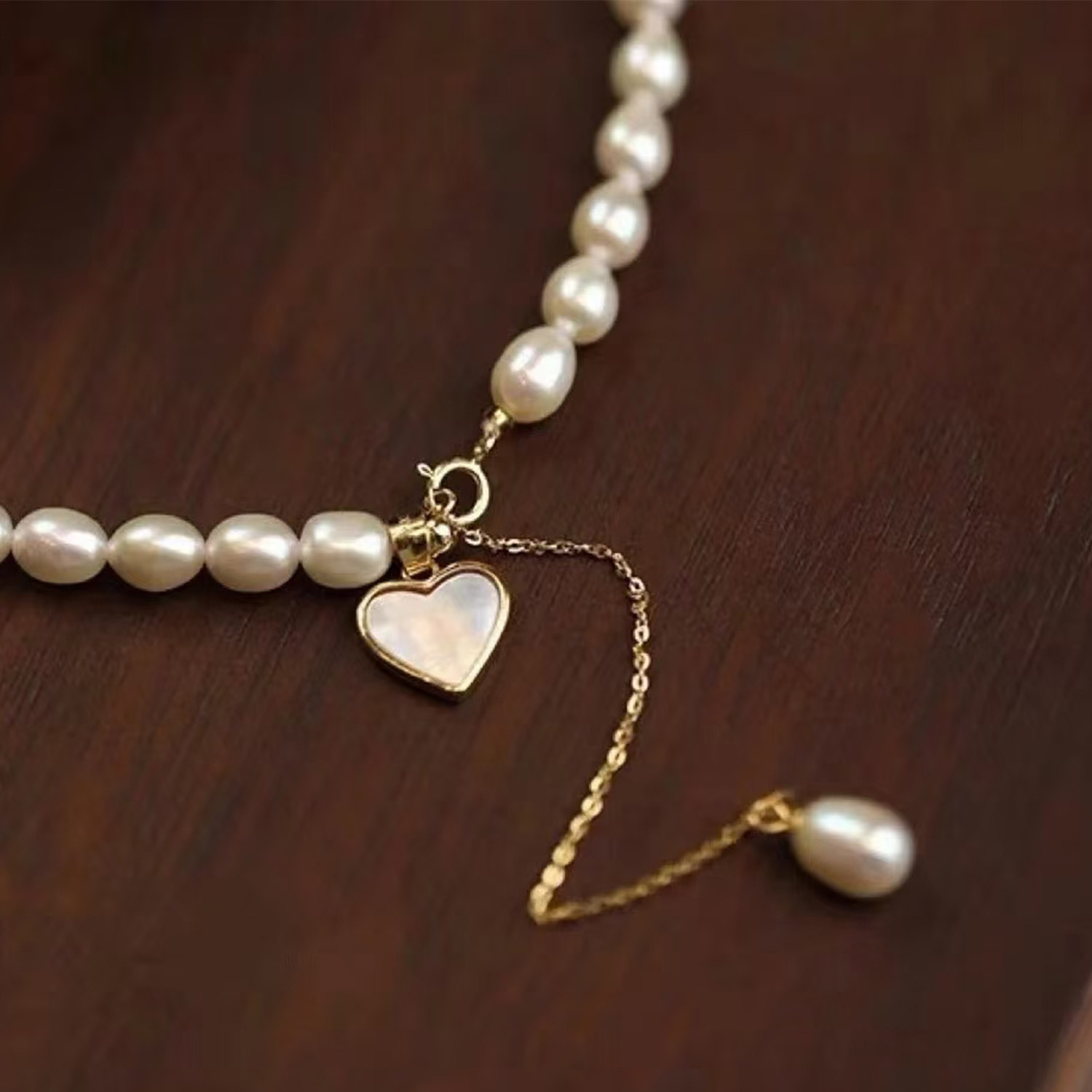 Luxury Pearl Necklace With Magnetic Clasp For Women Choker_voghion.com