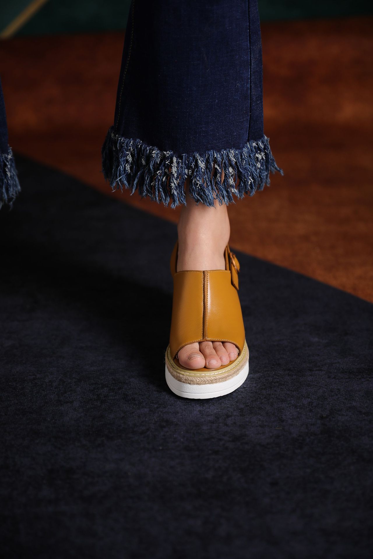 Sandal cao gót nữ hở mũi đế xuồng đan rơm phong cách châu Âu — Nâu vàng chi tiết 12