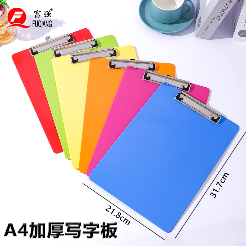 Fabricantes de papelería fuqiang al por mayor A4 escala de plástico tablero de copias colgante A5 tablero de hoja de cartelera de menú tablero de facturas