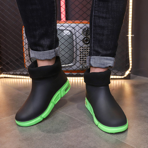 Anti-slip rain boots for men, summer fashionable waterproof shoes, men's rain boots, short water boots, mid-length kitchen rubber shoes, fishing car wash overshoes