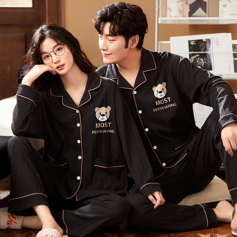 Jiao Caimeng nuevo primavera y otoño pareja pijamas de manga larga de algodón cardigan solapa color sólido de alta gama rojo traje de desgaste para el hogar