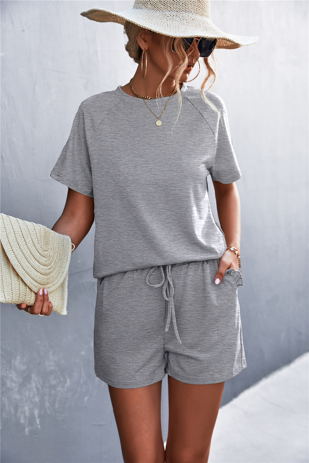 2023 Spring/Summer New Solid Round Neck Ruffled Short Sleeve Shorts Casual Set_voghion.com
