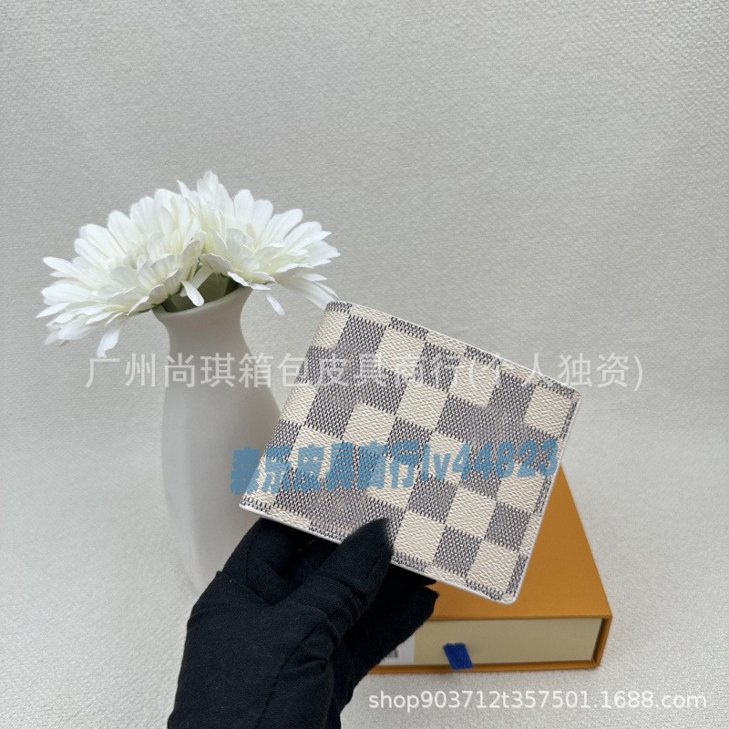 흰색 그리드