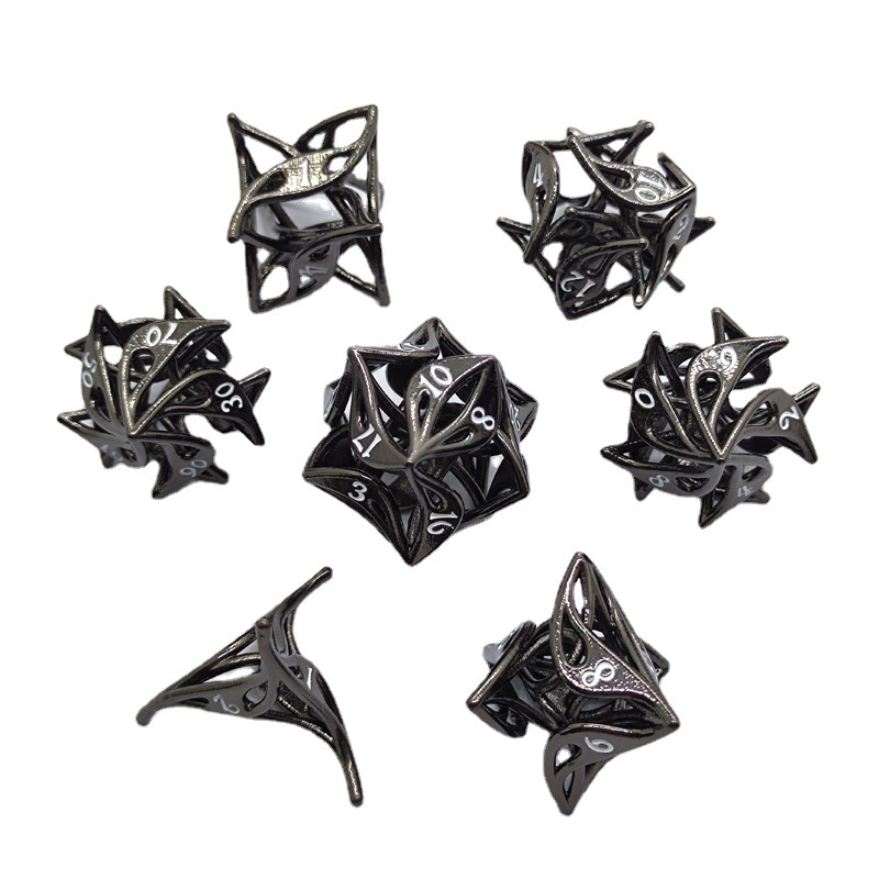 Cthulu corriendo grupo DND dragón y ciudad subterránea Número de múltiples caras Venta directa de fábrica de metal Gilly Flower dados huecos COC