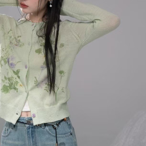 Early Spring Oxygen-Inspired Outfit: Spring Green Sheer Printed Woolen Cardigan