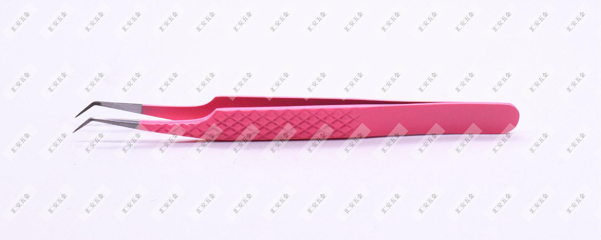 Factory supplies pink embossed fiber-tipped tweezers, fiber tips, high-precision serrated eyelash extension tweezers.