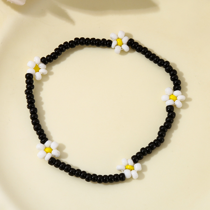 Ethnic Style Bohemian Flower Daisy Seed Bead Beaded Women's Bracelets display picture 6
