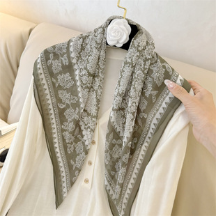 �n��ӆ�γ���ܛ����G�黨�z���з�����伆�H�w��͸���b�Ů����