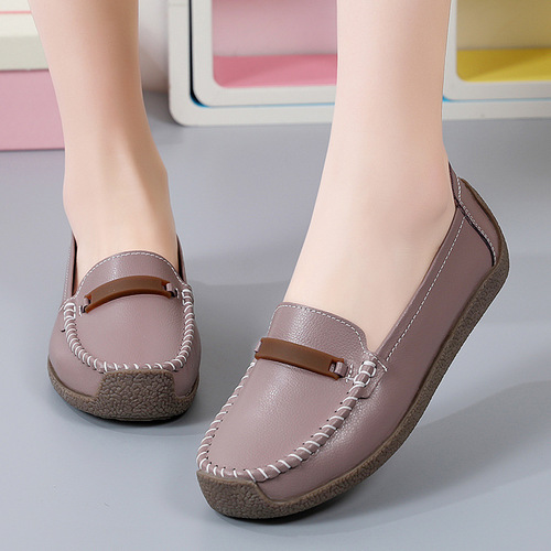 Spring and summer large size soft sole mother's shoes cowhide bean shoes women's casual shoes flat nurse shoes single shoes women's work shoes