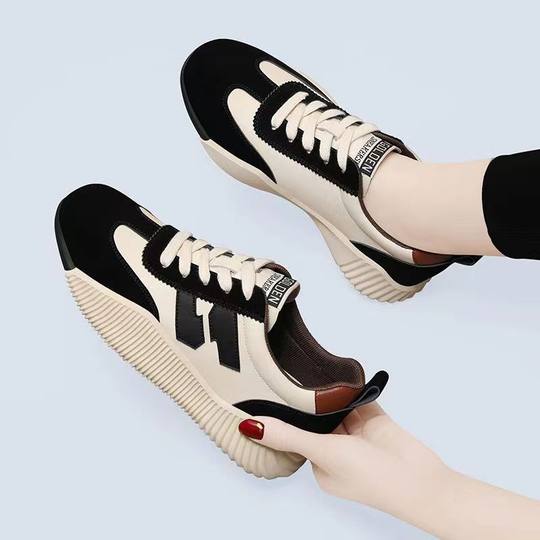2025 Women's Shoes Spring and Autumn Special Offer Soft Leather Casual sneaker Soft Sole Lightweight Travel Mom Flat Sneakers