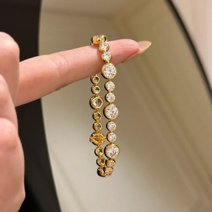 Small sophisticated universal bracelet, light luxury style 4