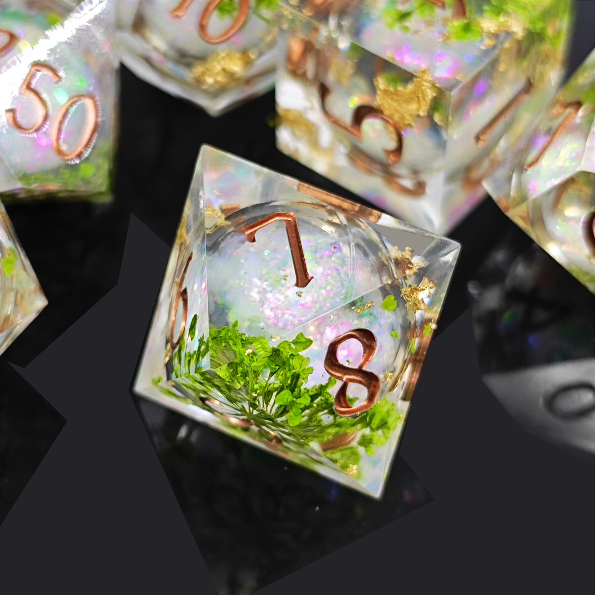 Cross -border resin running sand dice liquid role plays DND dragon and dungeon TRPG running group polyhedrine D