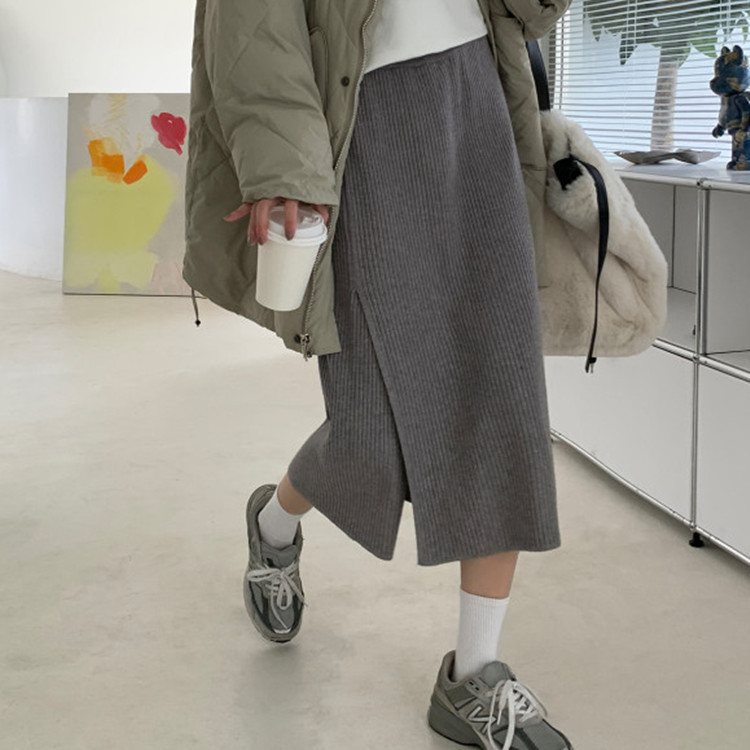 Grey Knitted Split Skirt Women's Autumn and Winter Design Sense Niche Elegant A- line Skirt Mid-length Straight Hip Skirt