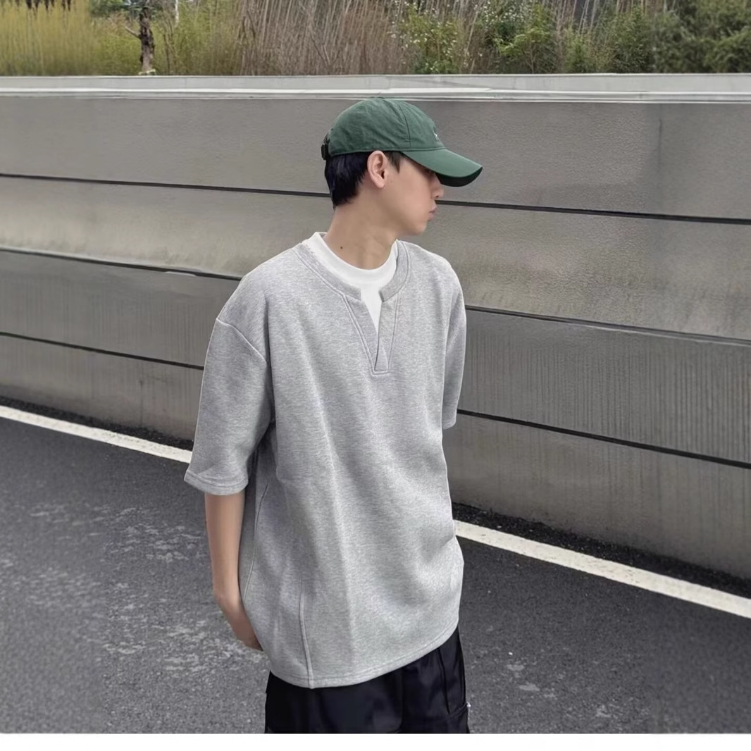 Unique Design Faux Two-Piece V-Neck Short-Sleeve T-Shirt for Men, Summer Loose Base Shirt, Korean Style Simple Versatile Half-Sleeve