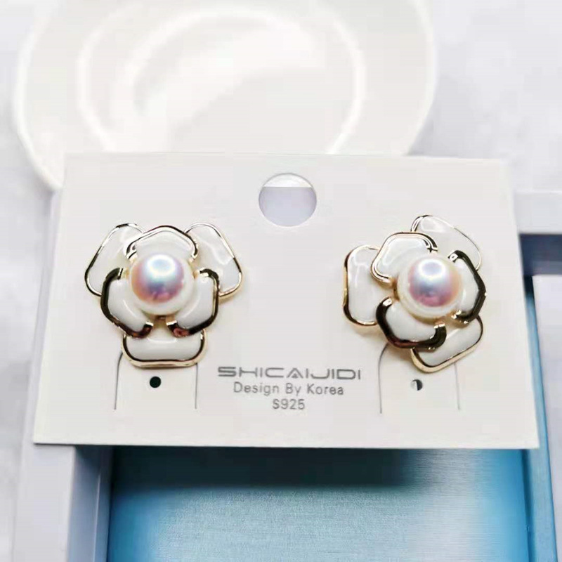 Retro Temperament Camellia Stud Earrings Women's Fashion S925 Silver Freshwater Pearl Earrings for Girls Sweet Jewelry