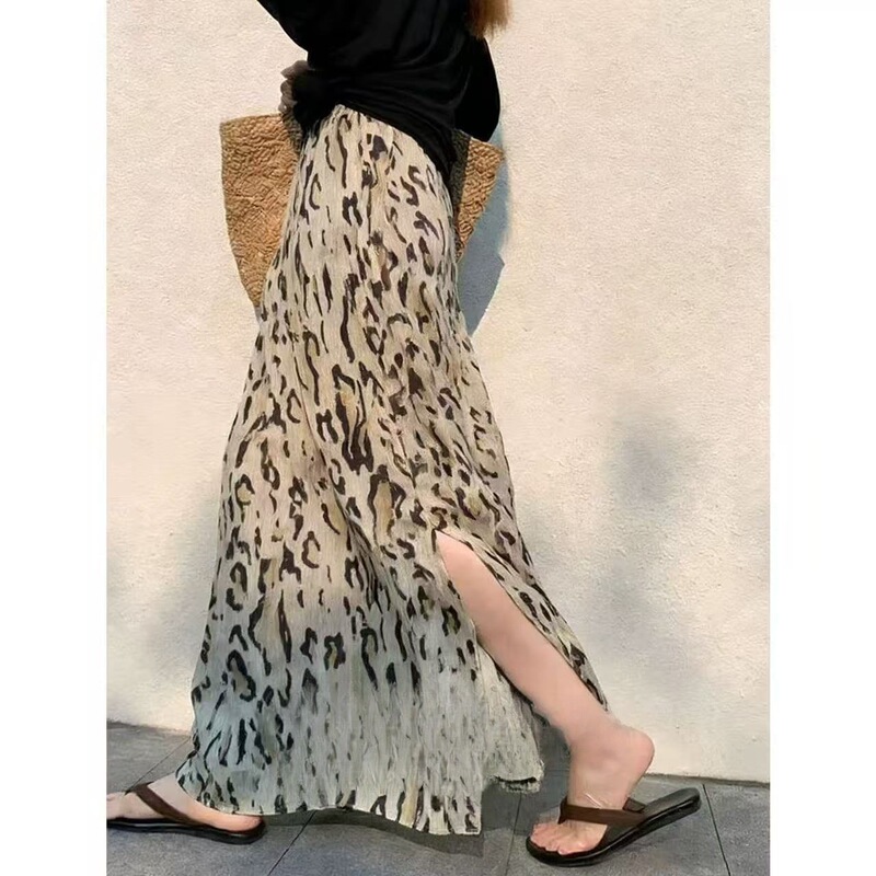 Absolutely Beautiful and Stylish Skirt for Vacation, High-Waisted, Slimming, New Leopard Print, Slit Midi Skirt, Long Skirt, Summer Apricot Color