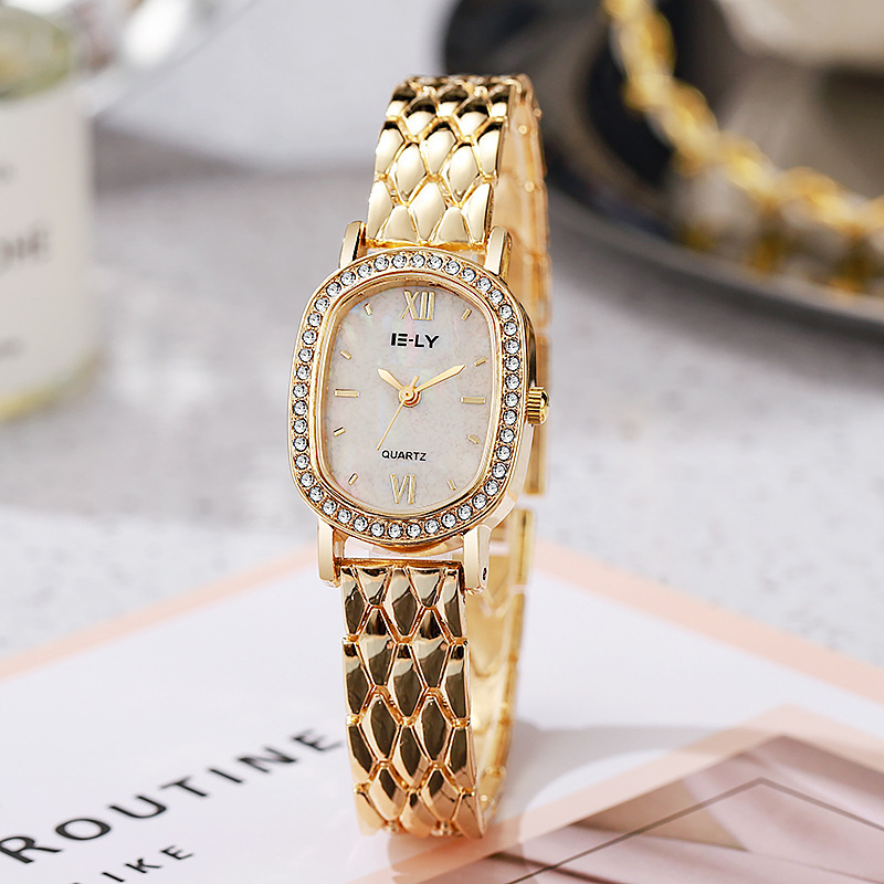 New Style Small Coco Women's Retro Light Luxury Mother-Of-Pearl Diamond Oval Small Dial Exquisite Temperament Versatile Women's Watch
